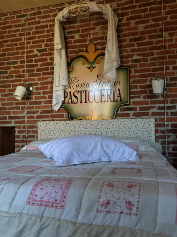 Osteria Del Maiale Pezzato Bed & Breakfast Sinio ภายนอก รูปภาพ